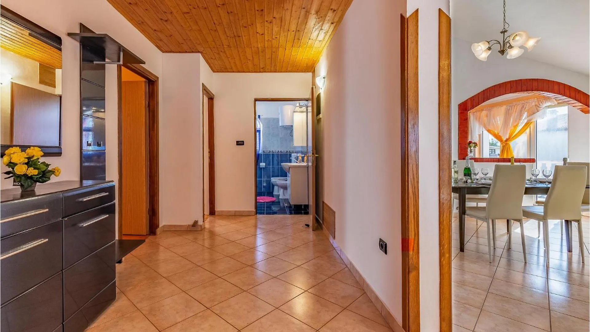 Lovely Home In Sisan With Kitchen 克罗地亚