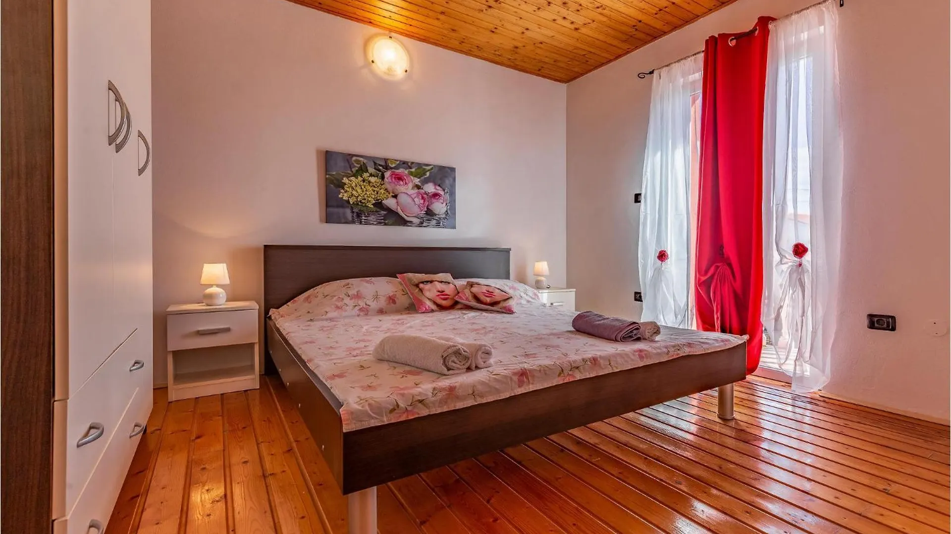 Lovely Home In Sisan With Kitchen 度假居